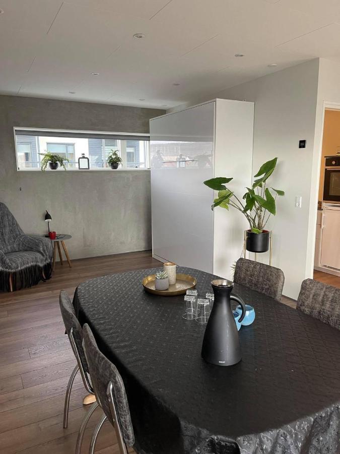 Modern Apartment With City & Oceanside View Tórshavn Exterior foto